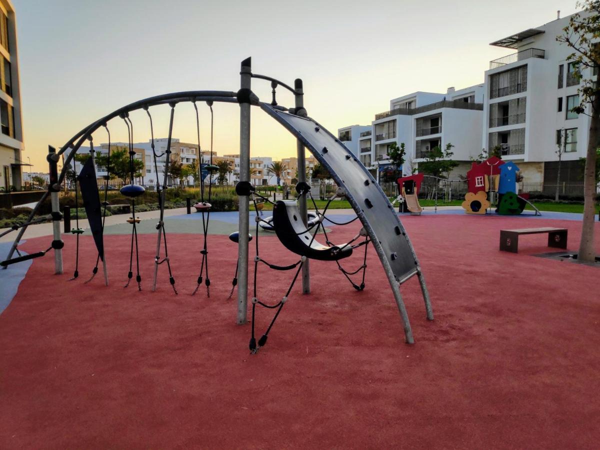 La Marina Luxury Apartment Fully Furnished Free Wifi, High Standard Residence, Amazing Prime Location Close To Restaurants, Transport, Beach And Bouregreg River Salé Buitenkant foto